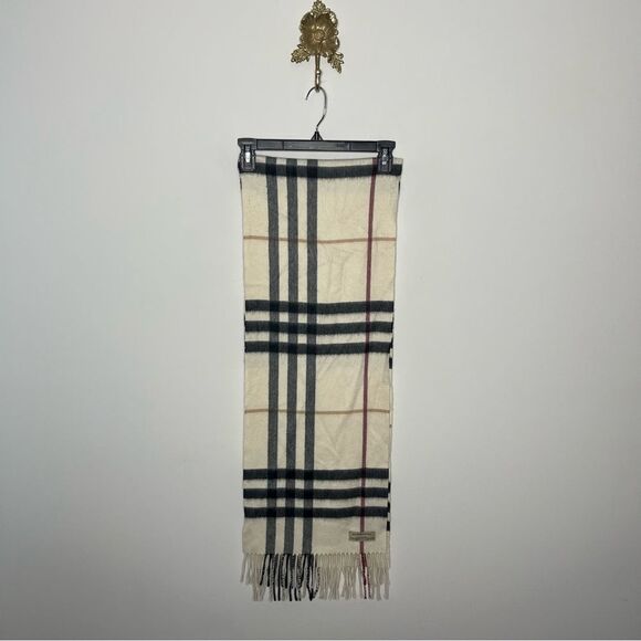 Burberry Classic Tartan Cashmere Scarf - Picture 1 of 7